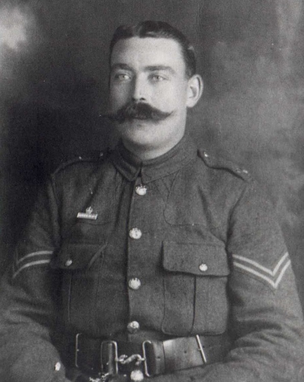 Cpl-Hinksman-served-at-Gallipoli-from-Ledbury-wearing-Imperial-Service-badge[1].jpg