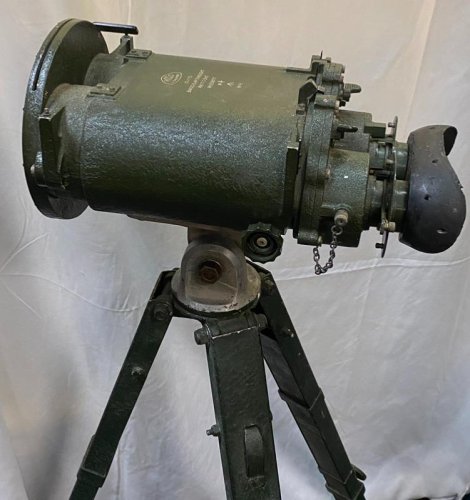 More information about "British RN Ross 7 x 50 Gunsight Binoculars In Box With Tripod"